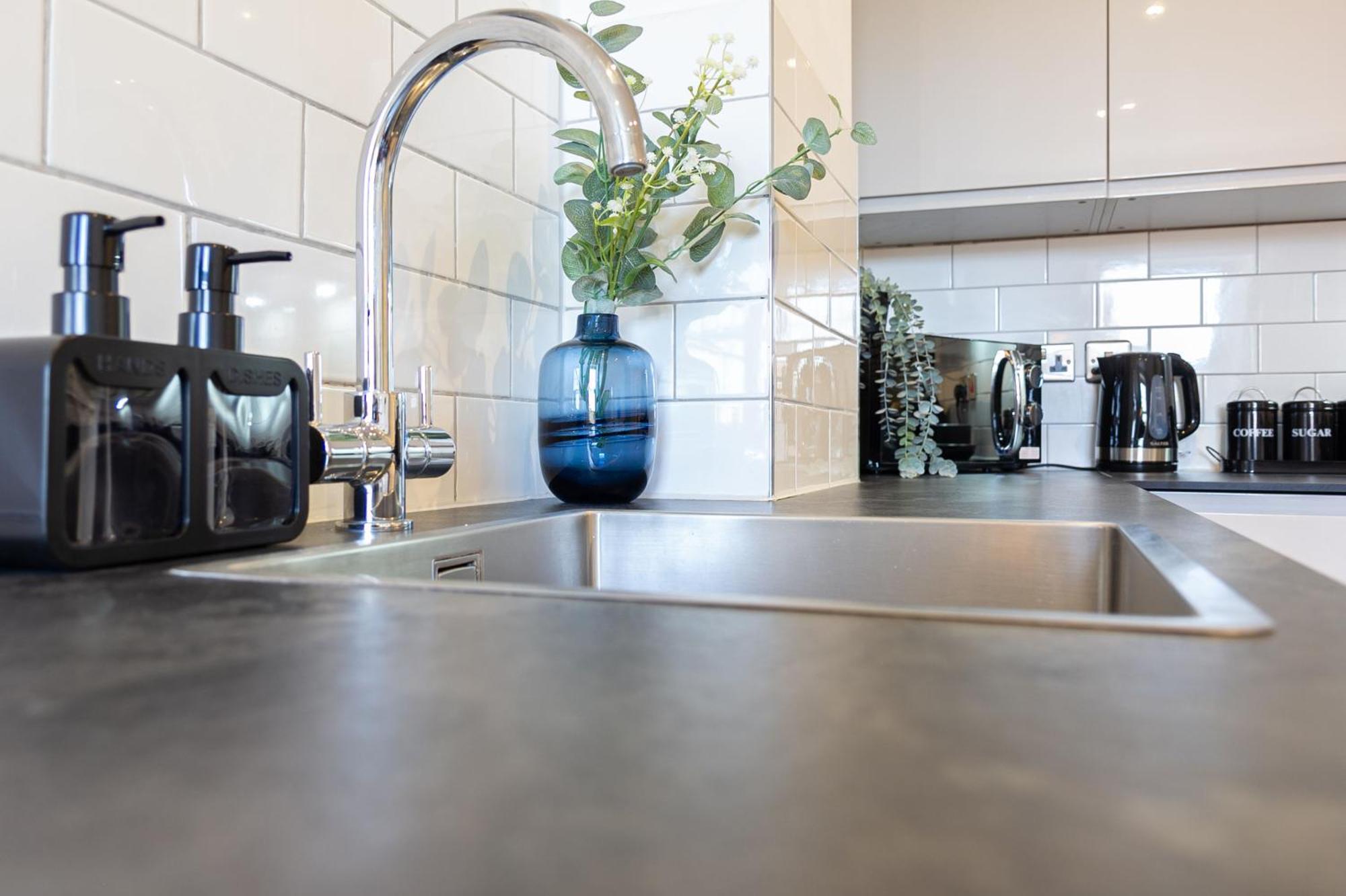 Cosy Central 2 Bedroom - Near Brighton Beach & Shops! Экстерьер фото